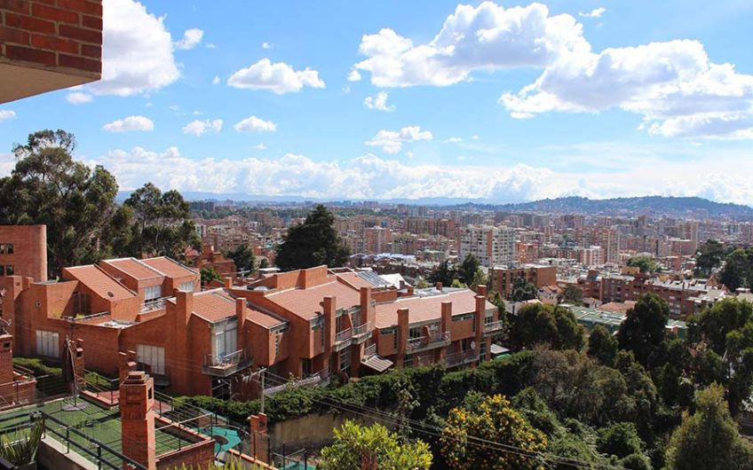 Atractivo Apartamento En Bosque De Pinos Edificio Jardines Del Bosque